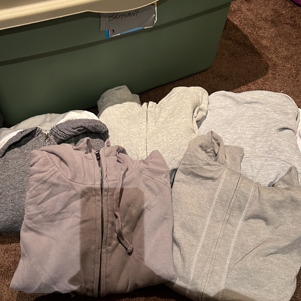 Bundle of 6 Womens Zip Ups/Cardigan
